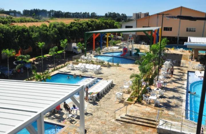 Apartamento Fiori - 245 Caldas Novas